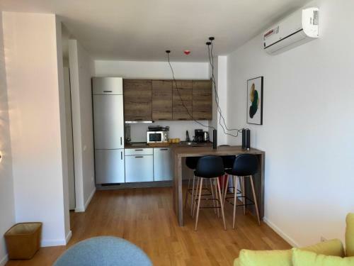 Perfect 1br Apartment With Breathtaking Sea View!