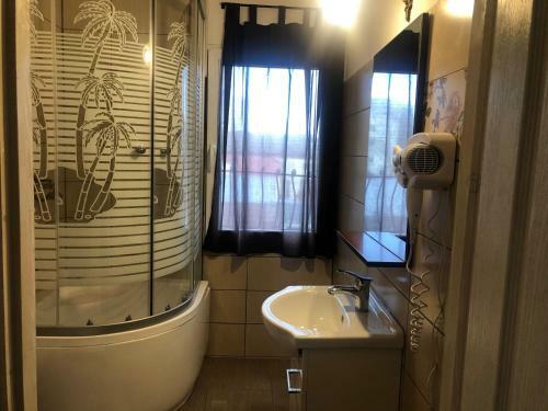 Hostal Sport Residence