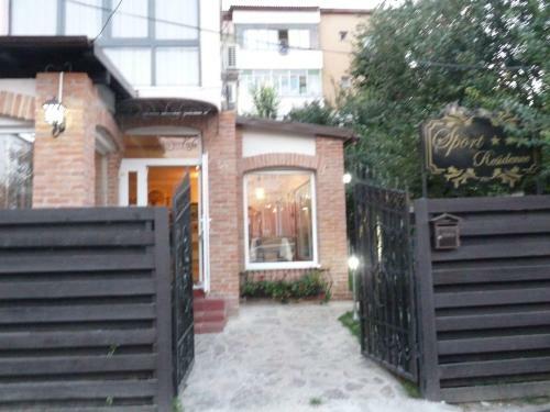 Hostal Sport Residence