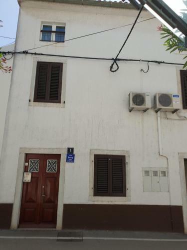 Hostal Guesthouse Fatuta