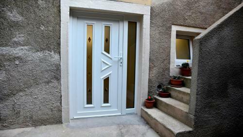 Hostal Modern Studio In Old Town