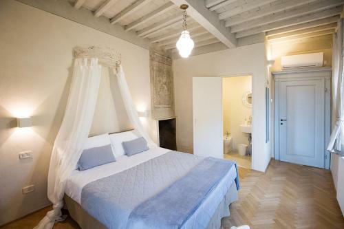 Il Piccolo Cavour Charming House B&B