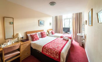 Hostal The Kelvin Hotel West End