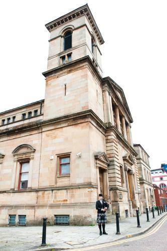 The Pipers' Tryst Hotel