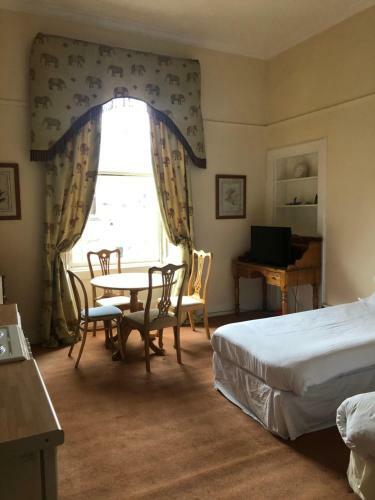 Hostal The Georgian House