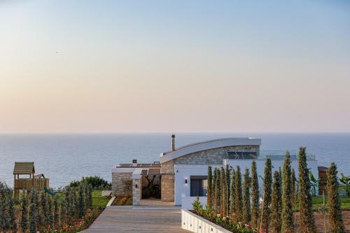 Oneiric Exclusive Villas