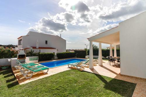 Villa 300m From Beach