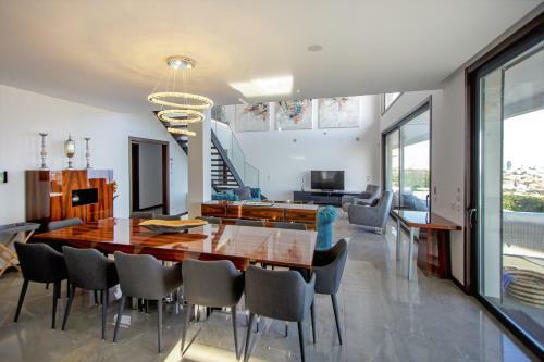 Luxury Villa - �guia Mar