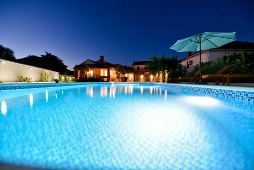 Villa Navita Augustinus With Pool