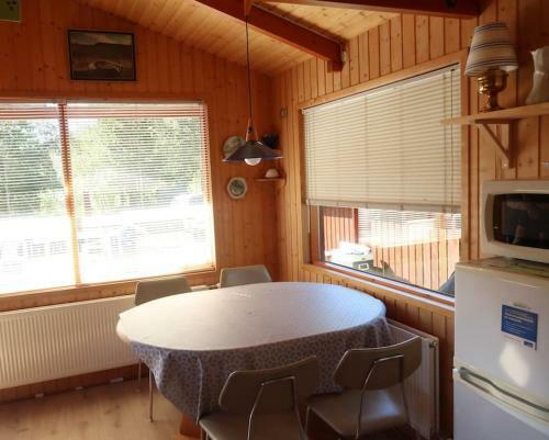 Cottage With Hot Tub In Beautiful Surroundings