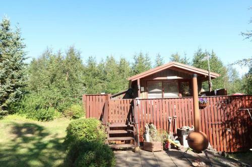 Cottage With Hot Tub In Beautiful Surroundings