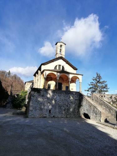 La Rondine Sul Lago D'orta