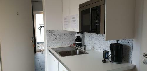 Strandhuset B&B I Abbek�s
