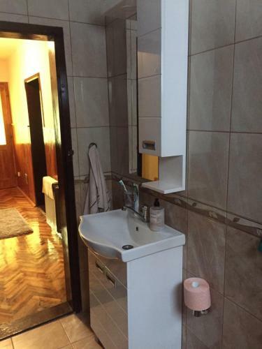 Raki? Apartman