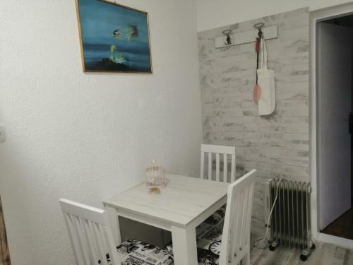 Apartments Ivanovic Bb