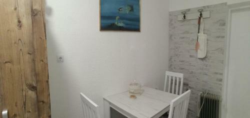Apartments Ivanovic Bb