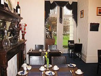 Hostal Parkview Hotel