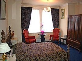 Hostal Parkview Hotel