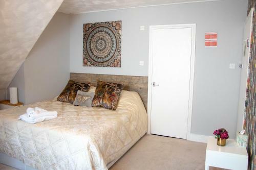 Hostal The Cherry Tree Guest House
