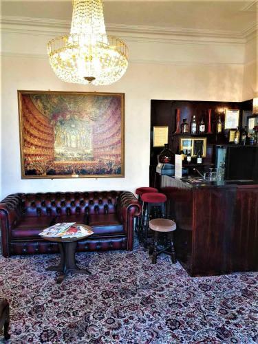 Hostal The Ellesmere