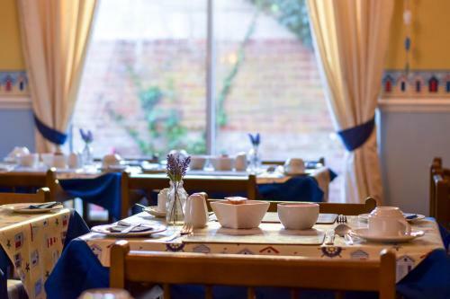 Hostal Eastbourne Reymar