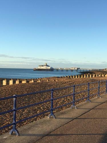 Hostal Eastbourne Reymar