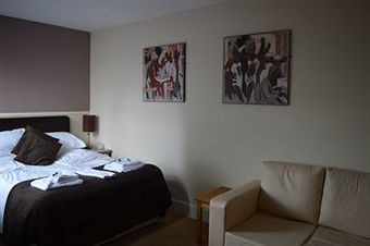 Hostal The Sheldon