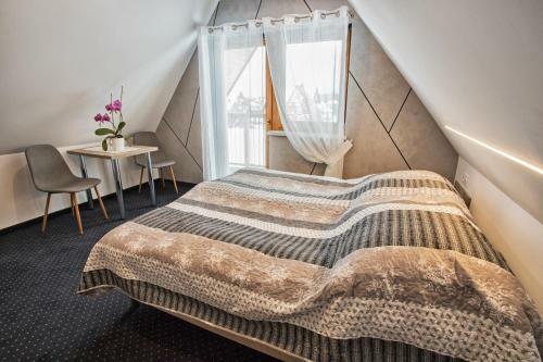 Hostal Tojemoje