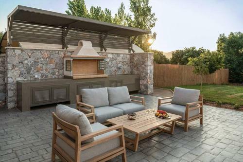 Villa Enny, 3 Bd With Private Pool