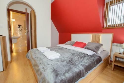 Bed & Breakfast Le?ny Dworek