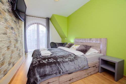 Bed & Breakfast Le?ny Dworek