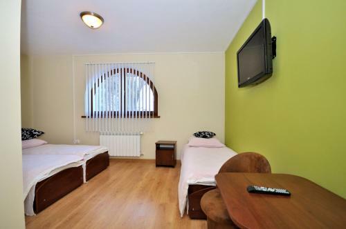 Bed & Breakfast Le?ny Dworek
