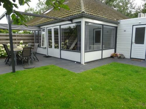 Park Schoneveld, Duinroos 123