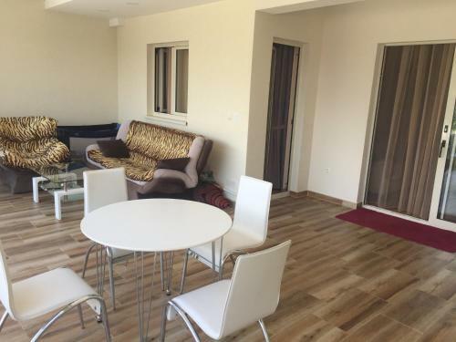 Apartment Galina Przno
