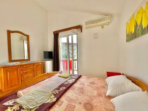 Hostal Vila L Budva