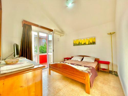 Hostal Vila L Budva