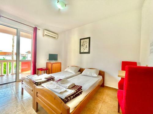 Hostal Vila L Budva
