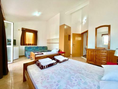 Hostal Vila L Budva