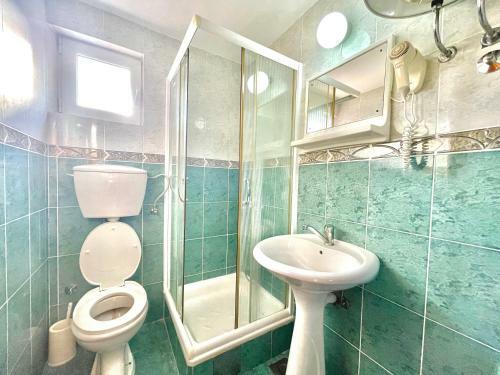 Hostal Vila L Budva