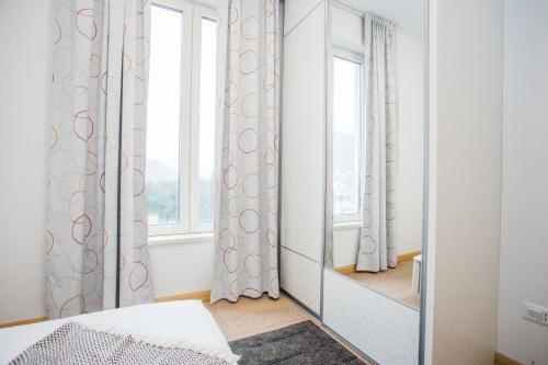 Apartment Status 6