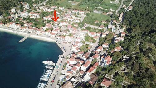 Lena?s Traditional Villa