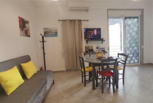 Iraklis - Relaxing Spacious Apartment