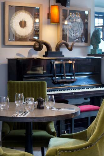 Grapevine Hotel