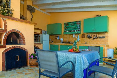 Apartamento Bbq-backyard-of Amoudara-full Kitchen-parking-3