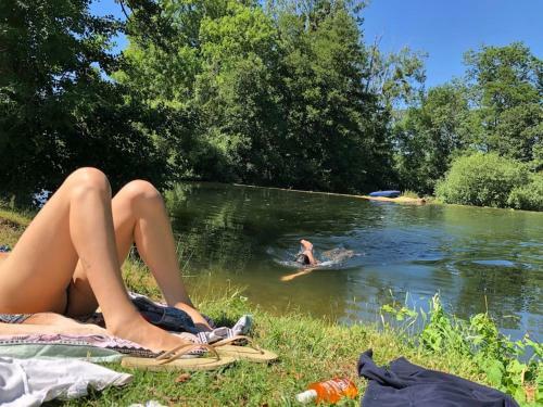 Maison Au Bord de L?eau D?un C�ramiste