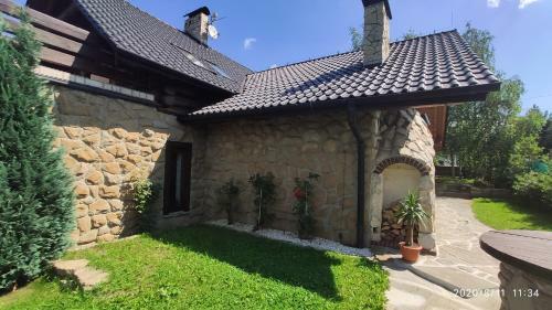 Apartament Przy Bulwarach Strace?skich