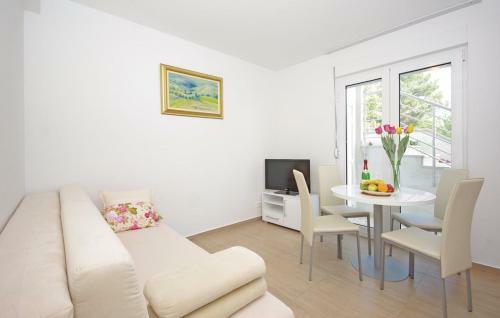 Apartmani Mila Brela