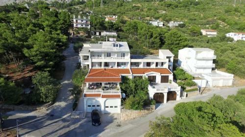 Hostal Guest House Fenix Brela