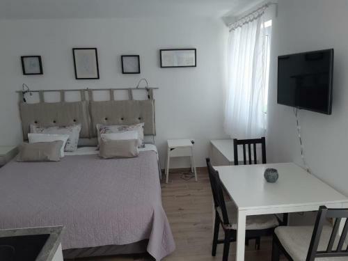 Apartments Kule