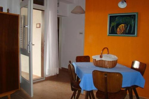 Apartments By The Sea Brela, Makarska - 16950